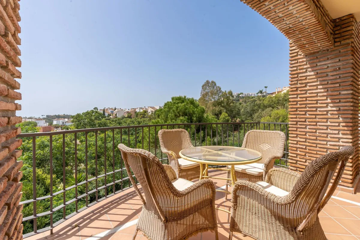 f2072763-7c90-4ea1-8c07-c1ee192c733c