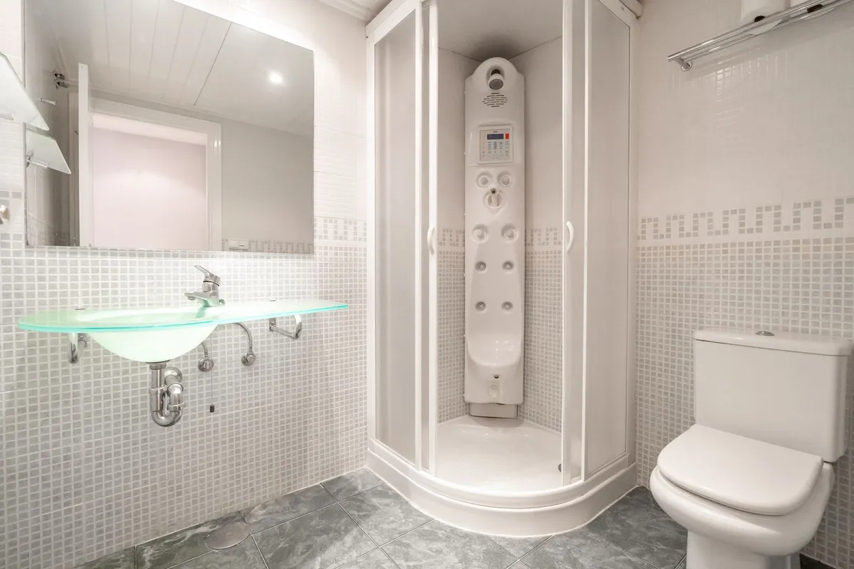 ffeba778-ea1b-4bde-9921-0369e245e2bf