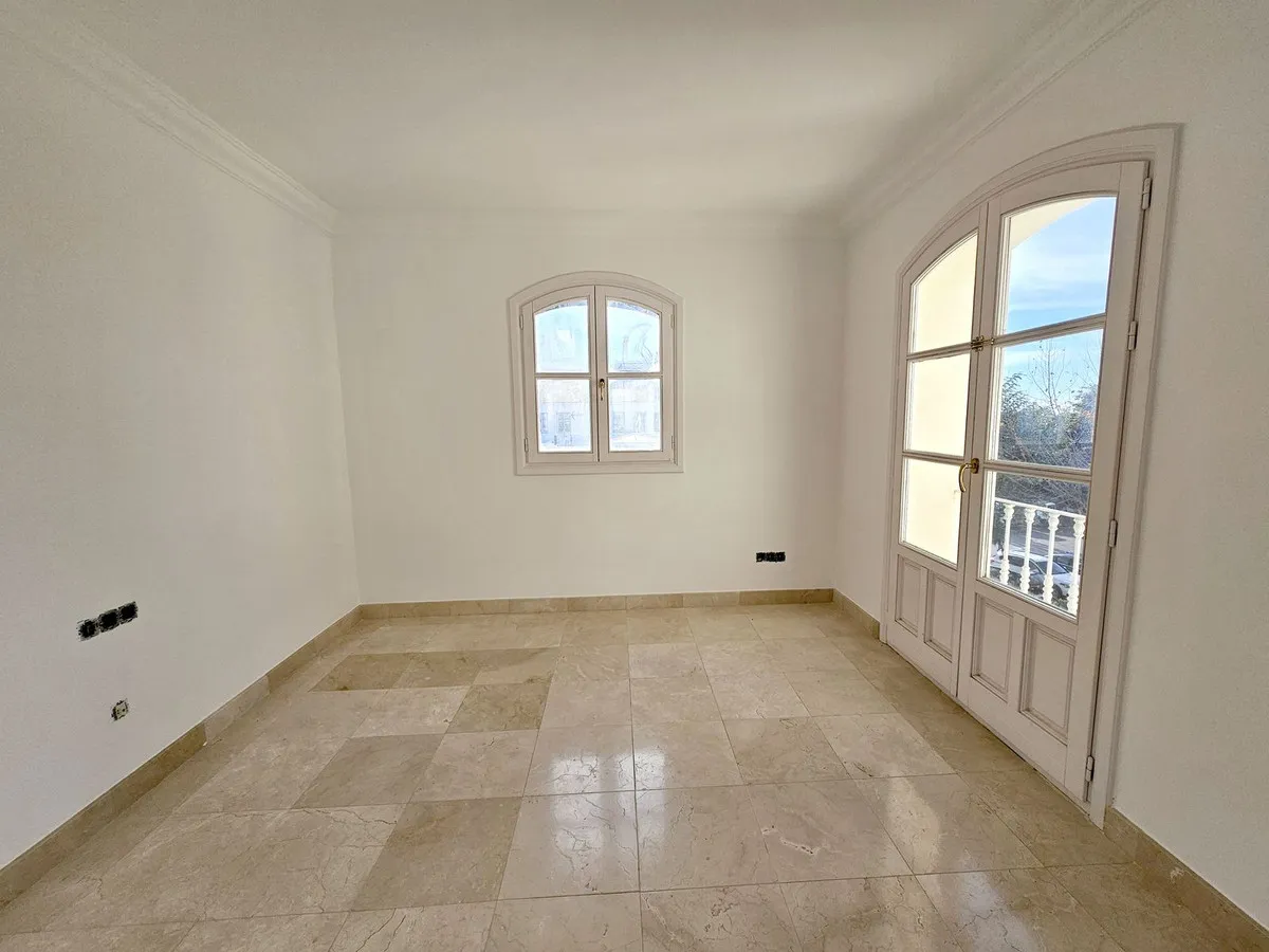 9bd7df76-438e-4fb1-a1ff-7abf26a6355c