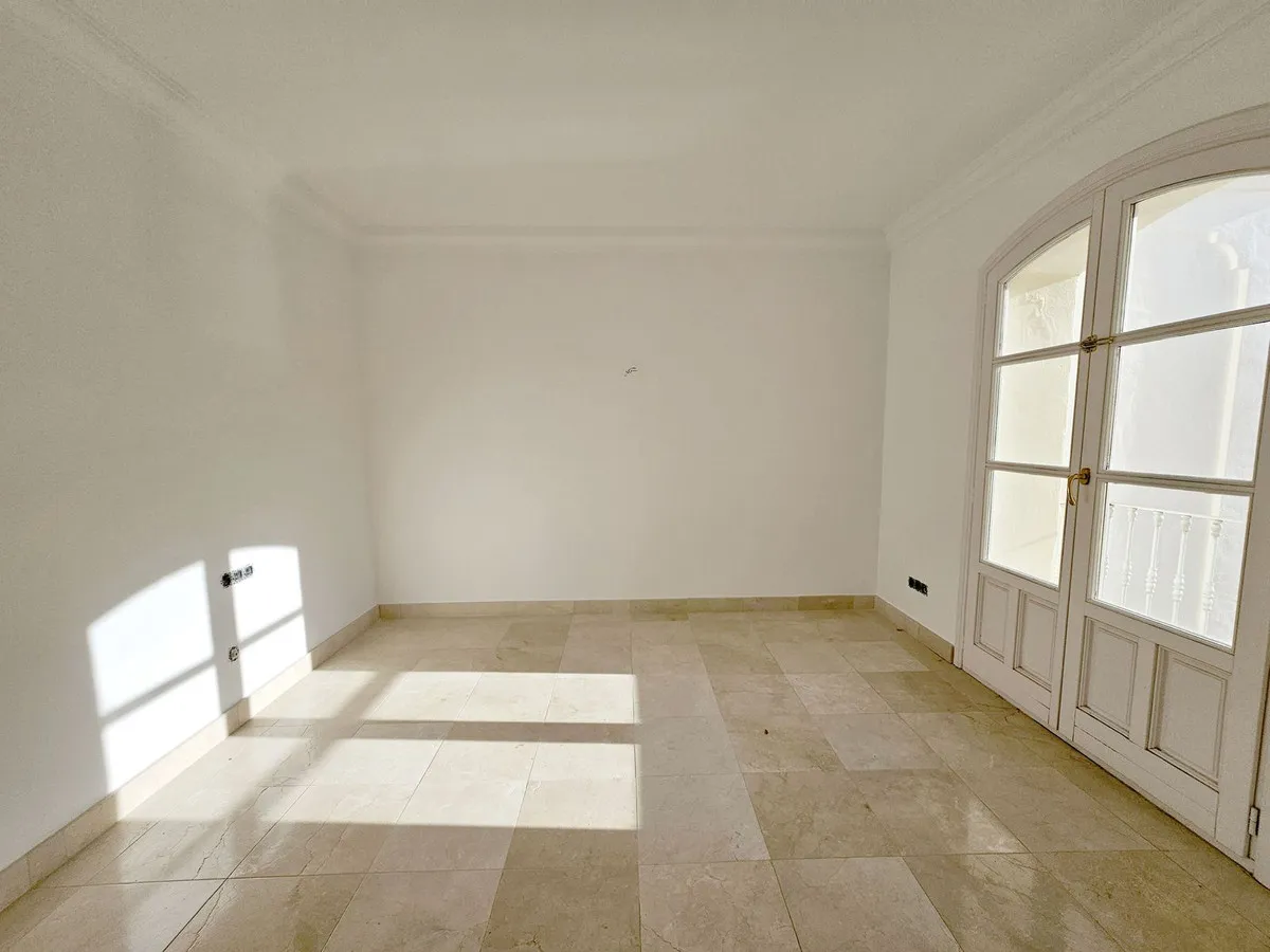 e6d2e17b-7a9c-4d88-925d-8afff3bd167a