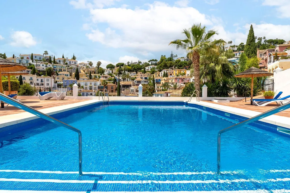 f12c6b50-f771-4528-ab4b-d0341614cecf