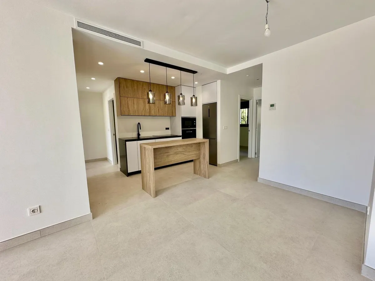 5abd2aa7-02f9-4874-84d7-3b52fd5679a7