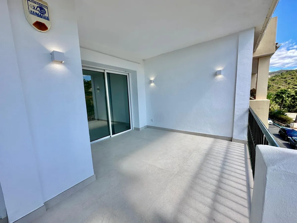 fcb3b7d2-e182-4ab3-8911-182c13970fe4