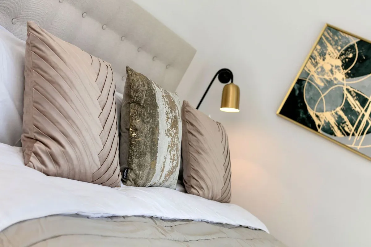 15675e03-8282-42f7-bd4a-2dd82165b44c