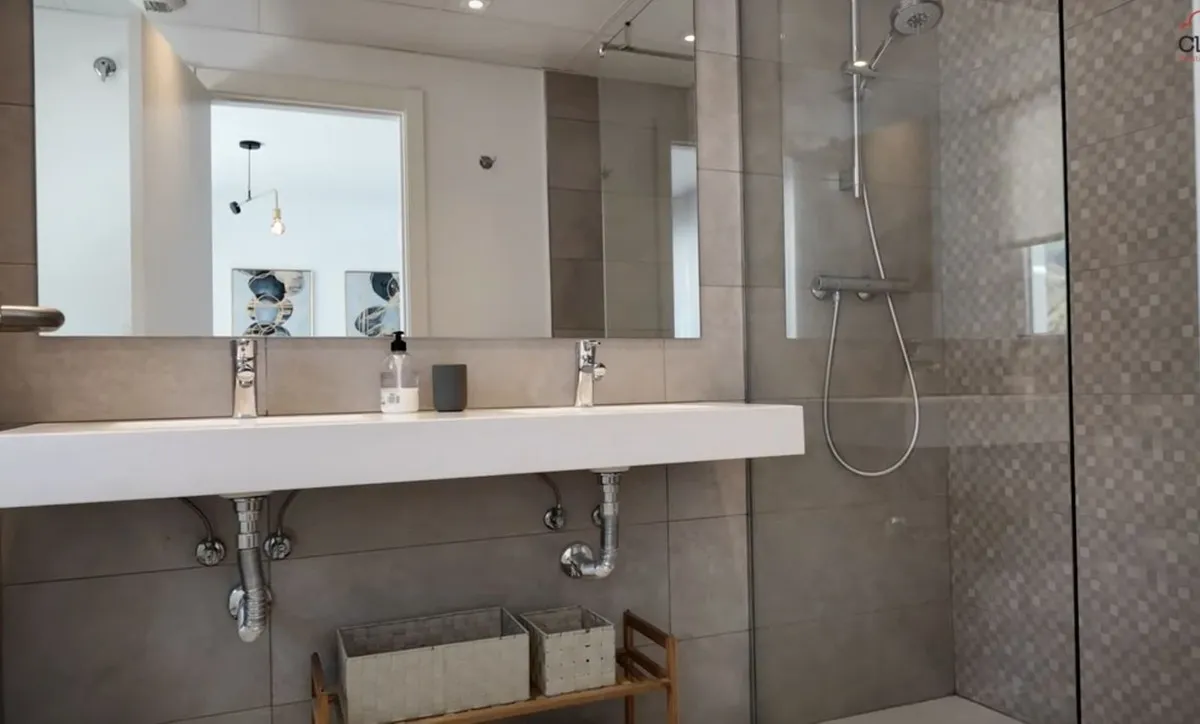 197f231b-a8ec-48bd-9c28-e80d5043b6ff