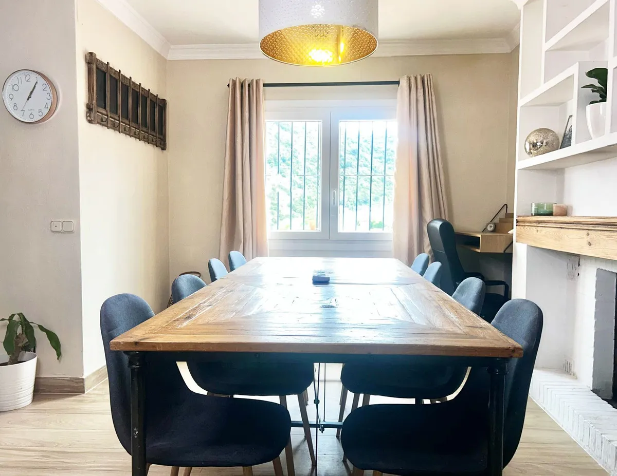 05f77ee2-7cff-4193-8056-625cf3a9e1f9