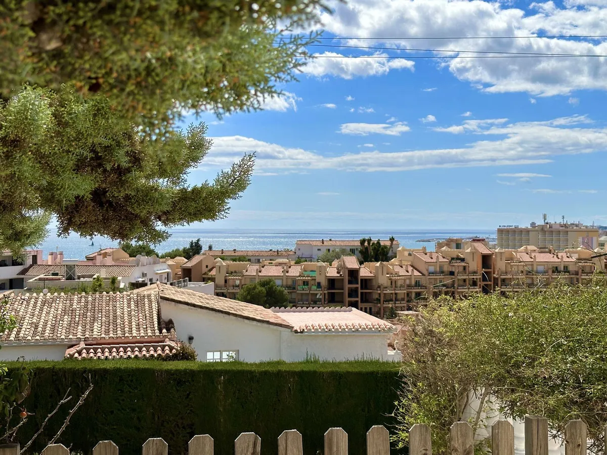 12e3d7ce-dca7-42c4-aa32-202aa341cc61