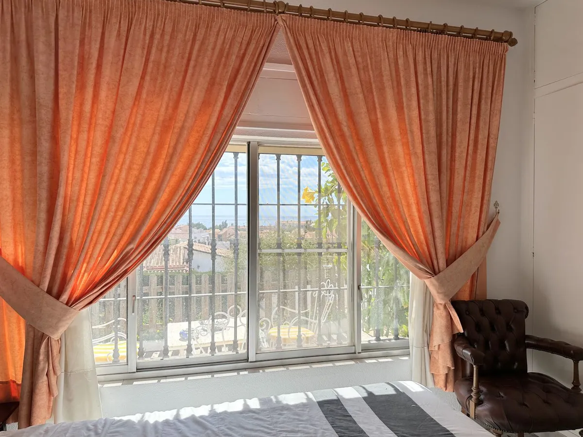 1c280b24-6e8c-424c-aeef-7ceb6e631ca6