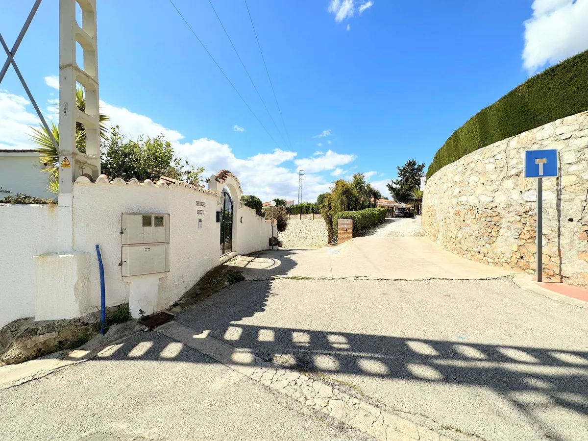 2c65b272-a2b0-49d4-b873-f30033668971