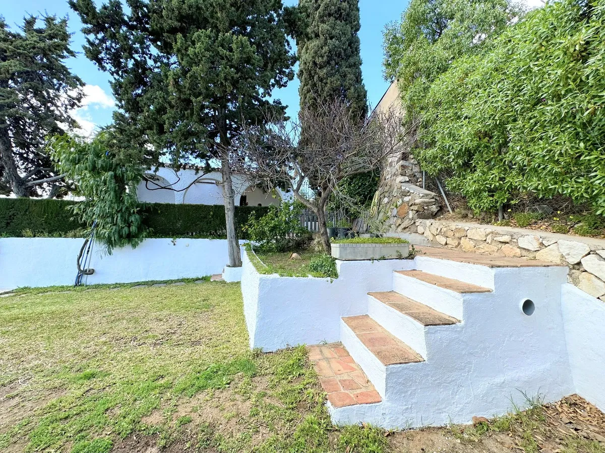 2e085ee1-a383-4b8d-ac1a-3ce7aa3bf528