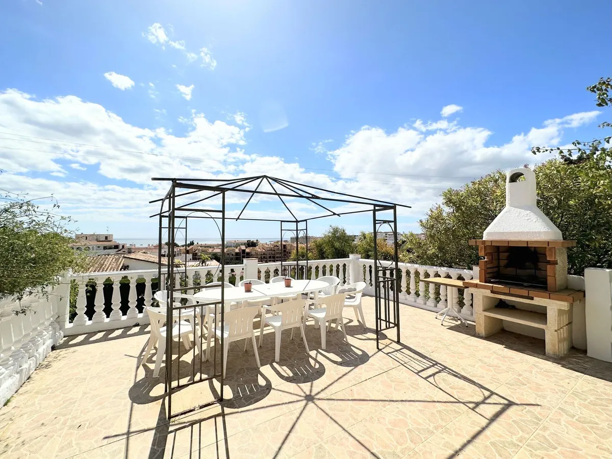 33802d55-6dc0-4963-88b7-f77753e23308