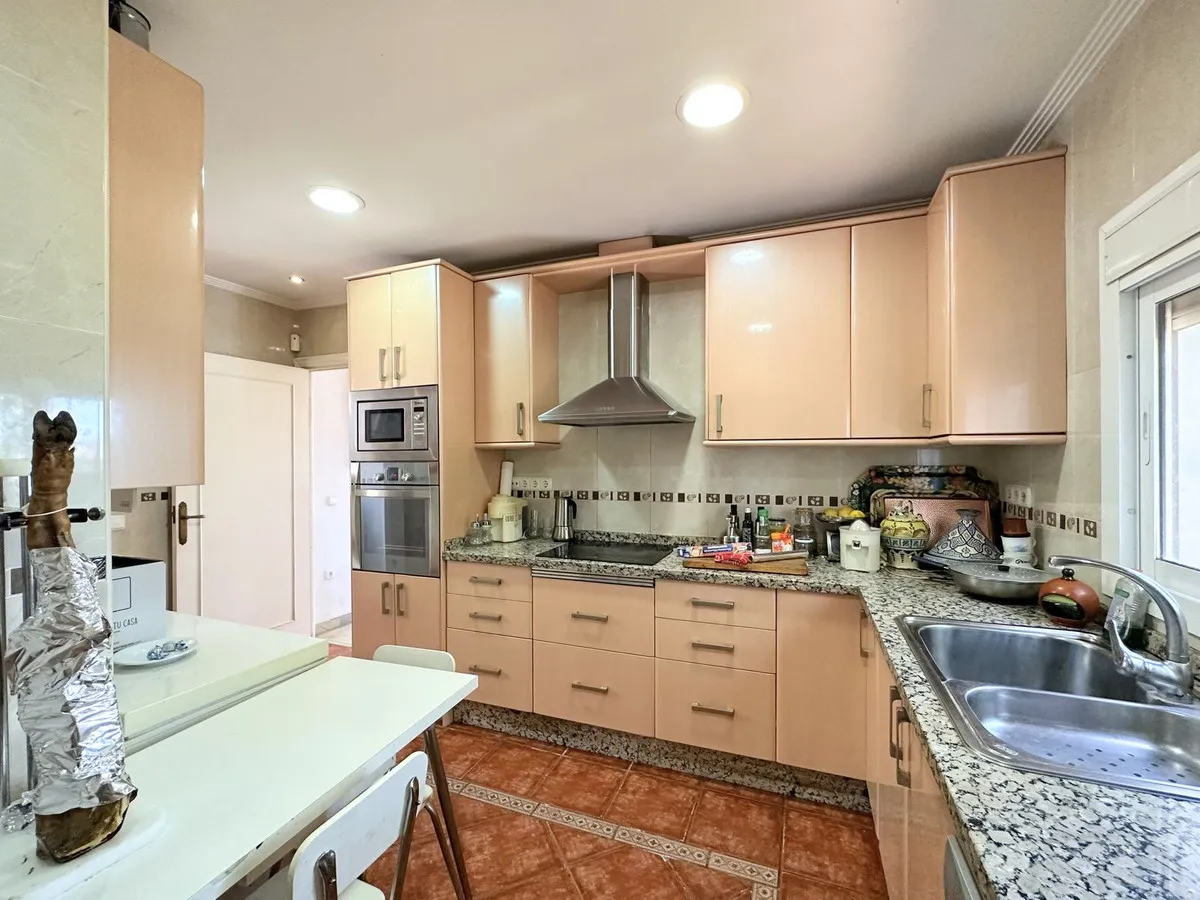 7f7fb738-36c0-4672-9ab1-7c2900ee02e4