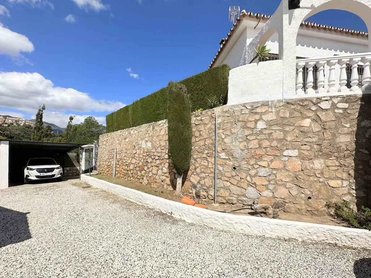 81d1dad1-bcf4-462b-a893-1edbd24fe980