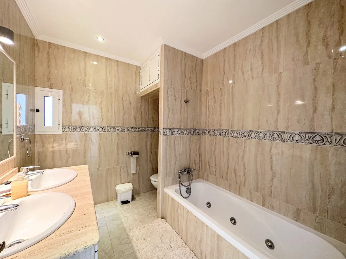 8ef7ed3a-505a-414d-9506-71d3e1a472eb