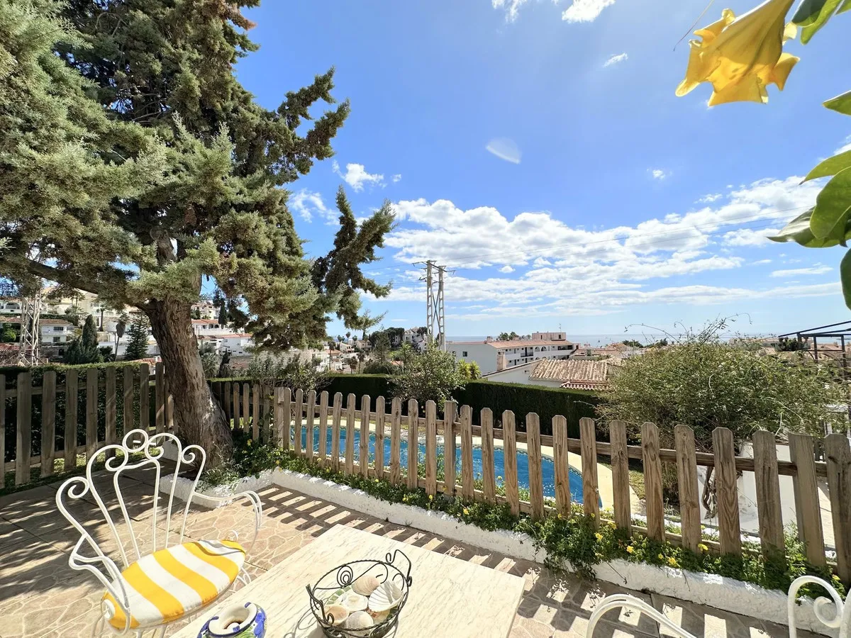 a4e4696d-d5fe-4b28-a2e7-df86c4e1e420