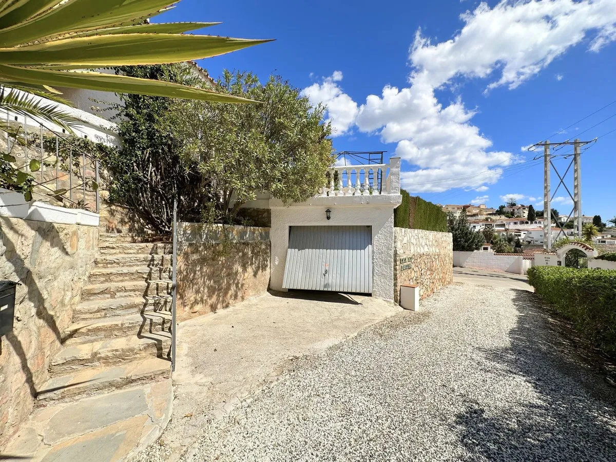 ca0b2720-1437-495a-88e5-8aa765fbbf50