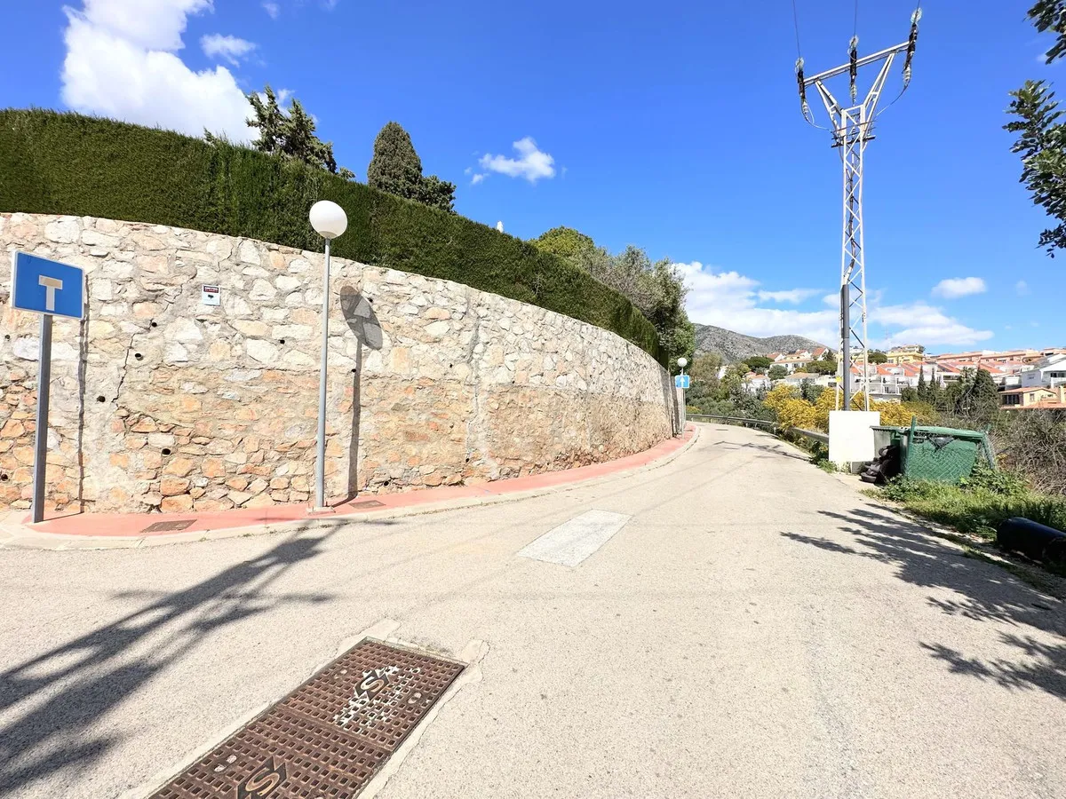 ebad91e0-b4bc-43e1-9c28-2a7b9c048884