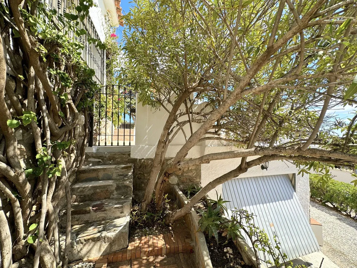 f13ab3ce-0760-4edf-b7f6-b63ed053d86e