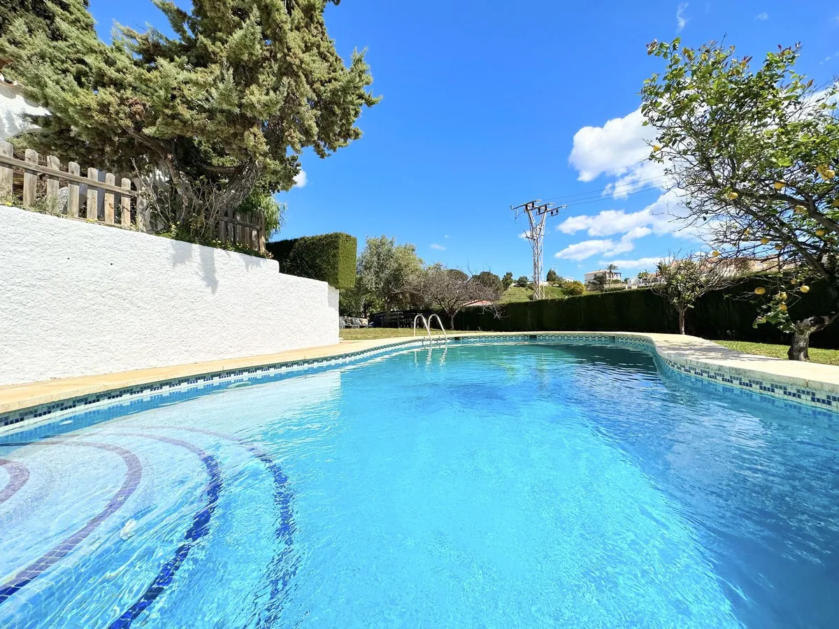 f4698adf-2390-43d3-a5dd-c7746b1138ac