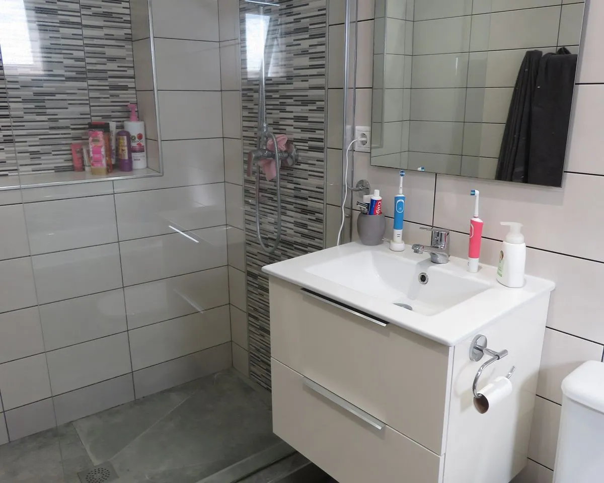 672040f8-82bd-4d0b-8d60-b70019c74862