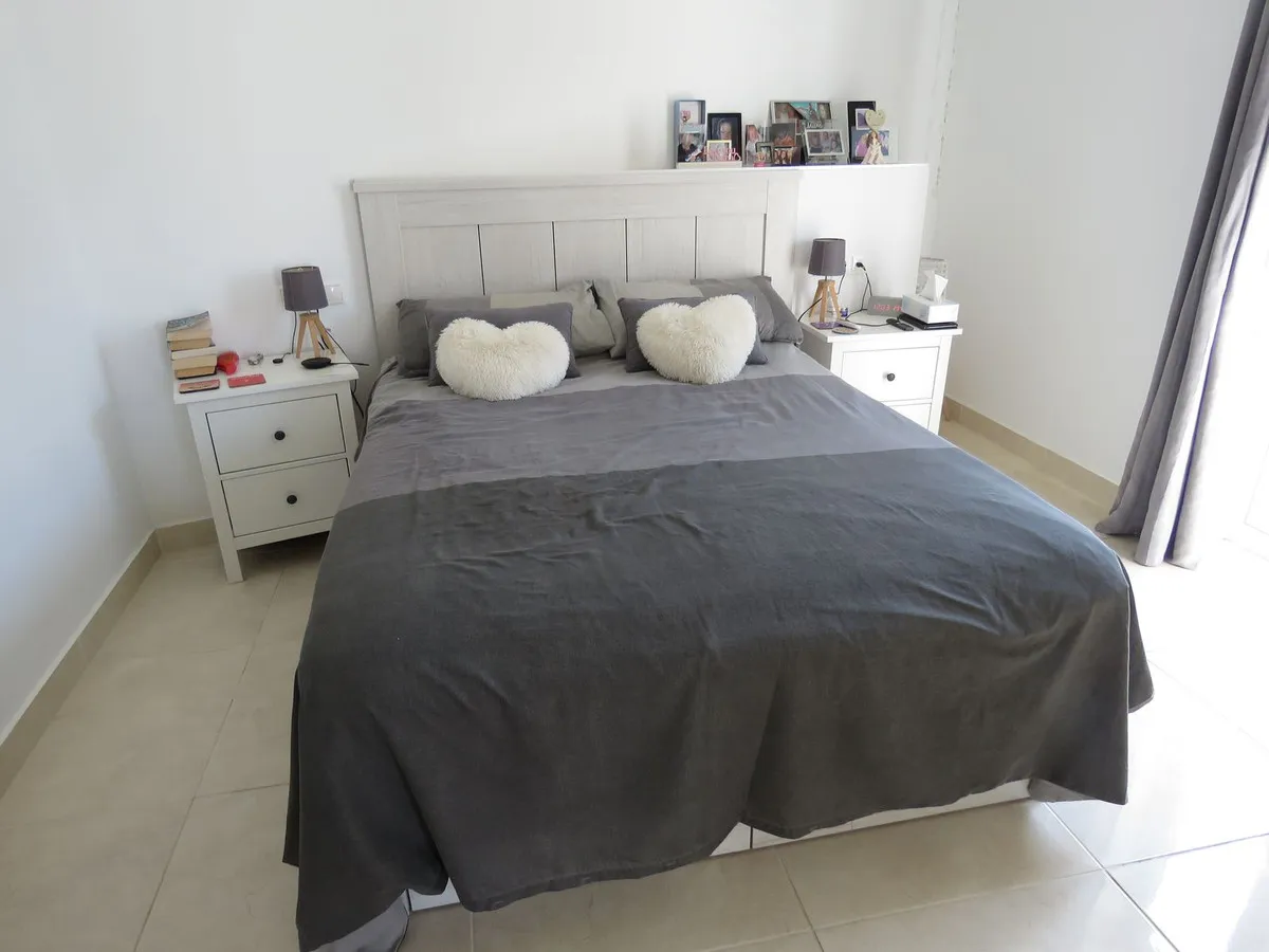 fbec696e-47fd-4ba6-80a1-3356364c4090