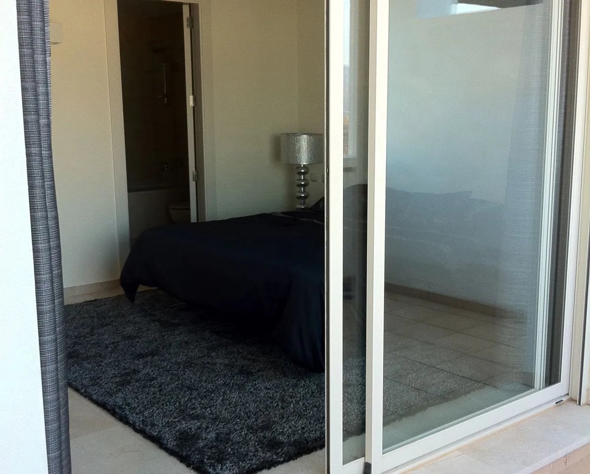 e7c28448-f816-4319-9484-8247b9d480a1