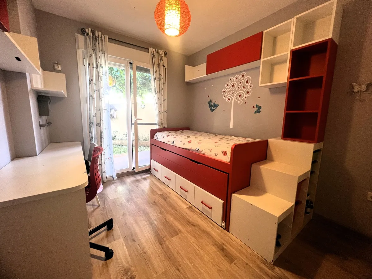 12ddd331-3c3a-4972-8707-75e6be3ddedd