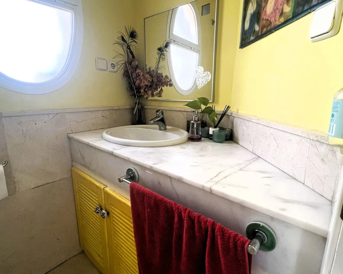 675563c5-5f03-49c2-a319-e9066332dd1f