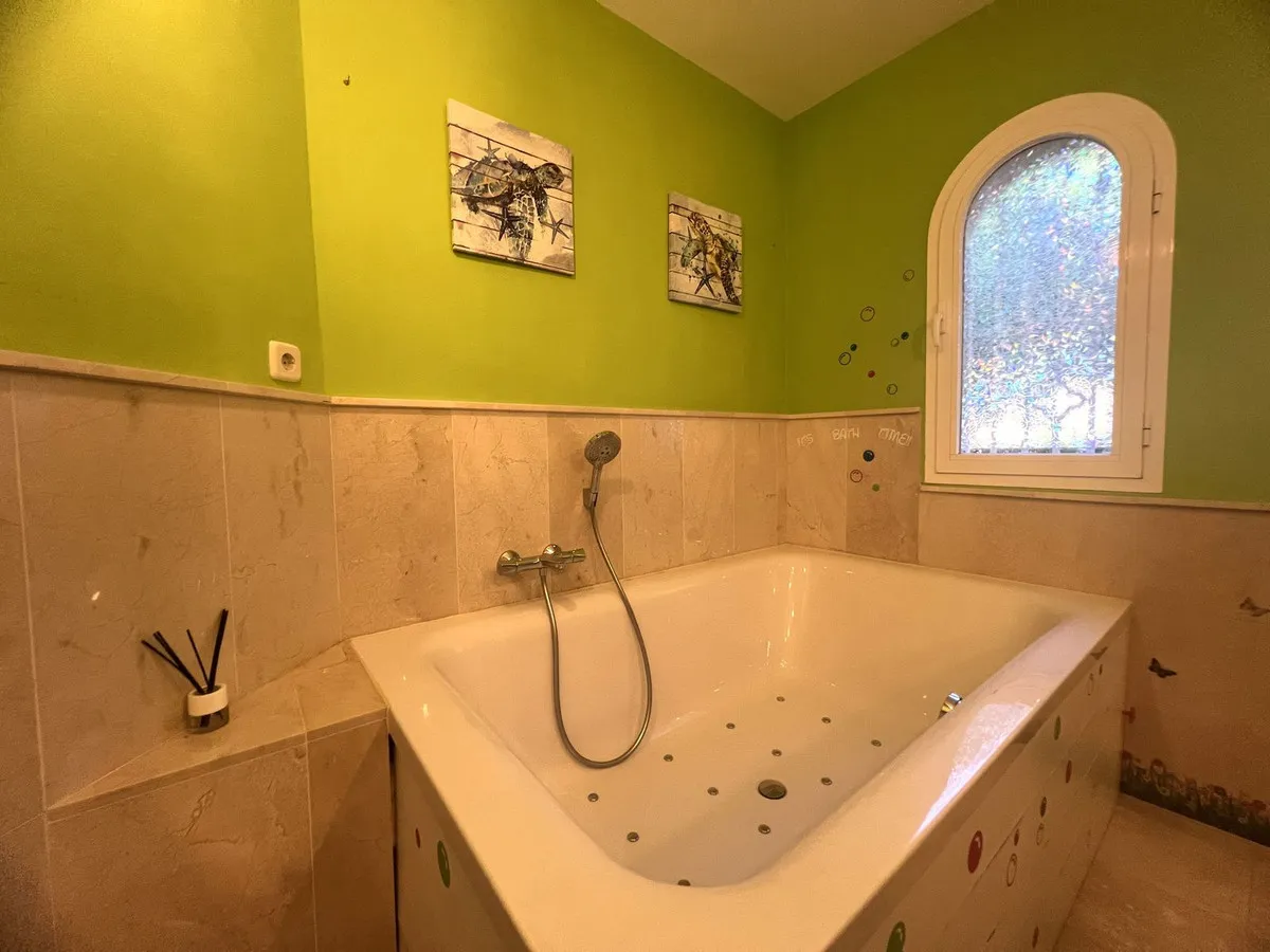 b8cadca4-8948-46d3-bd5a-24121d47a709