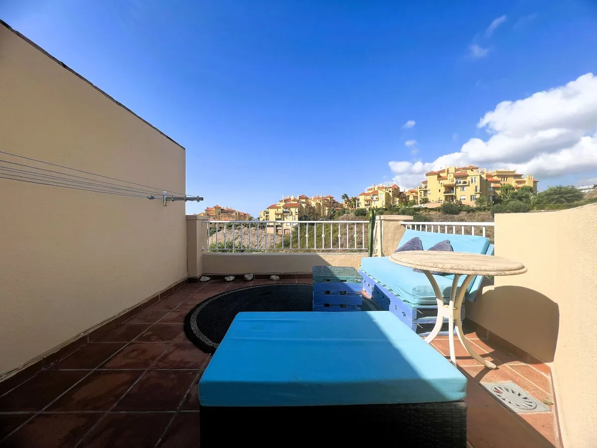 f34cc027-1007-4763-b7d0-347e31d6cc0c