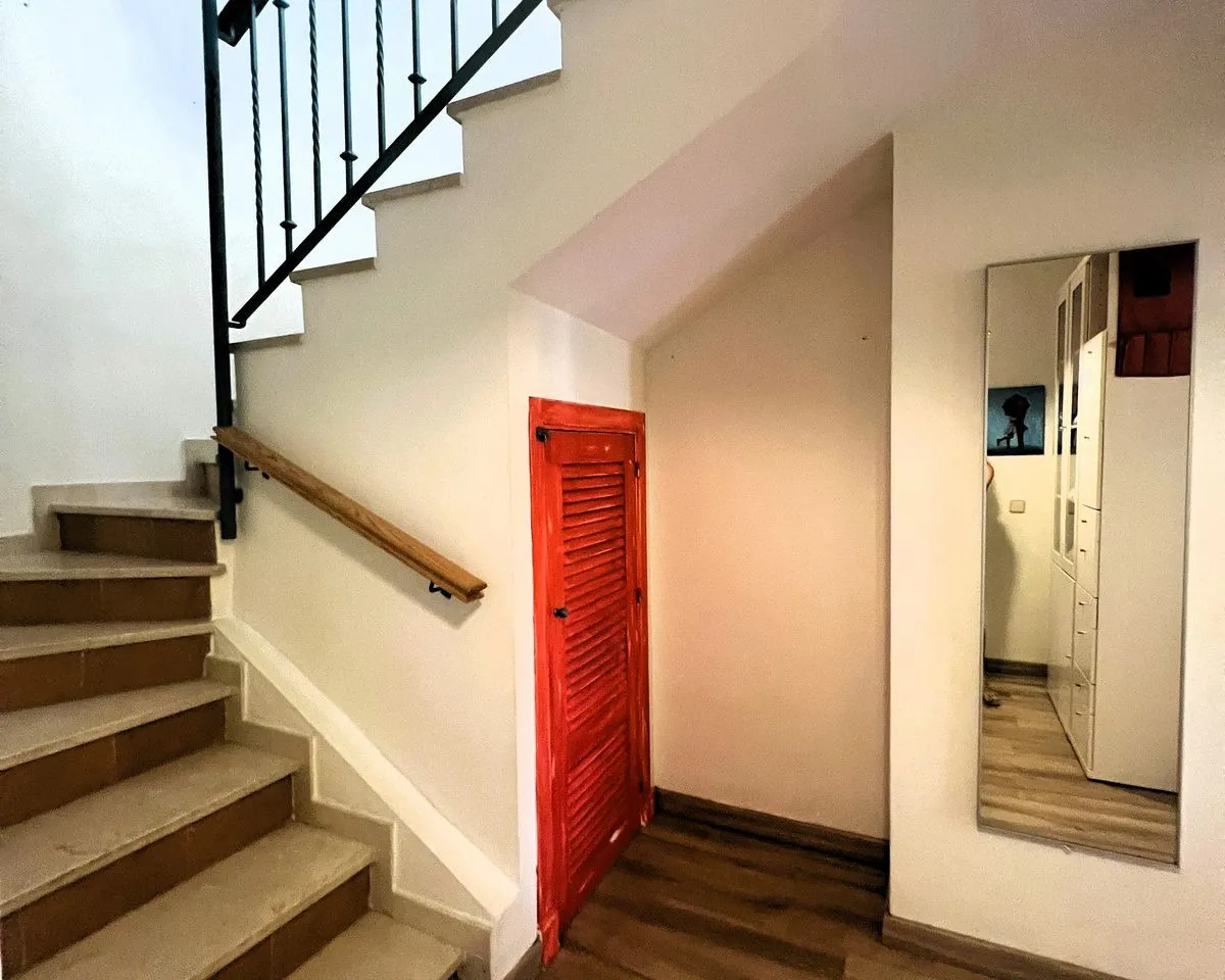 f65debb1-564b-4e15-a83e-90ce9617905f