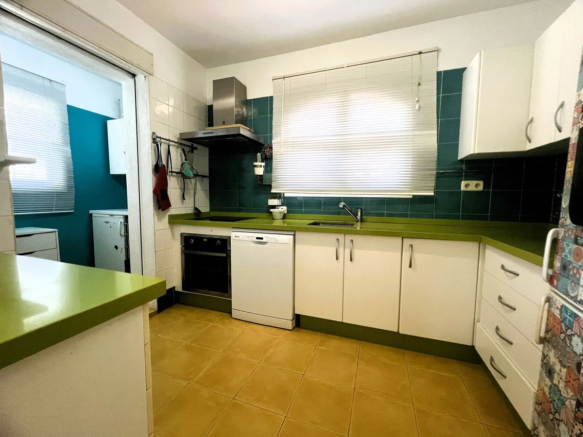 fe47ef9a-e795-4762-bb08-e9b13f9acdc8