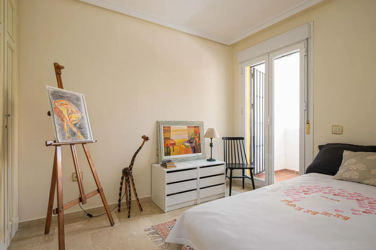 c7c24725-401f-4c9f-9833-f966837ce489