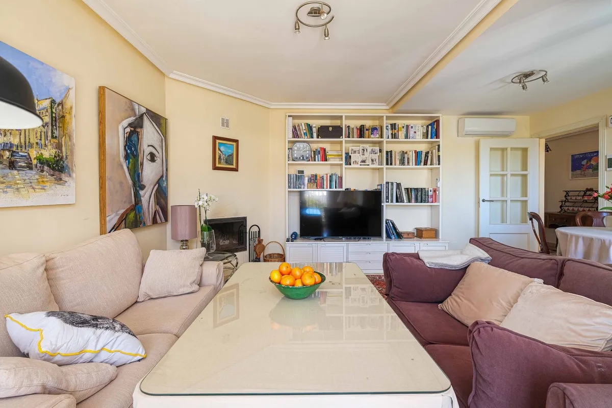 e020e4f4-b8dd-419c-8968-cdca8d19bd5c