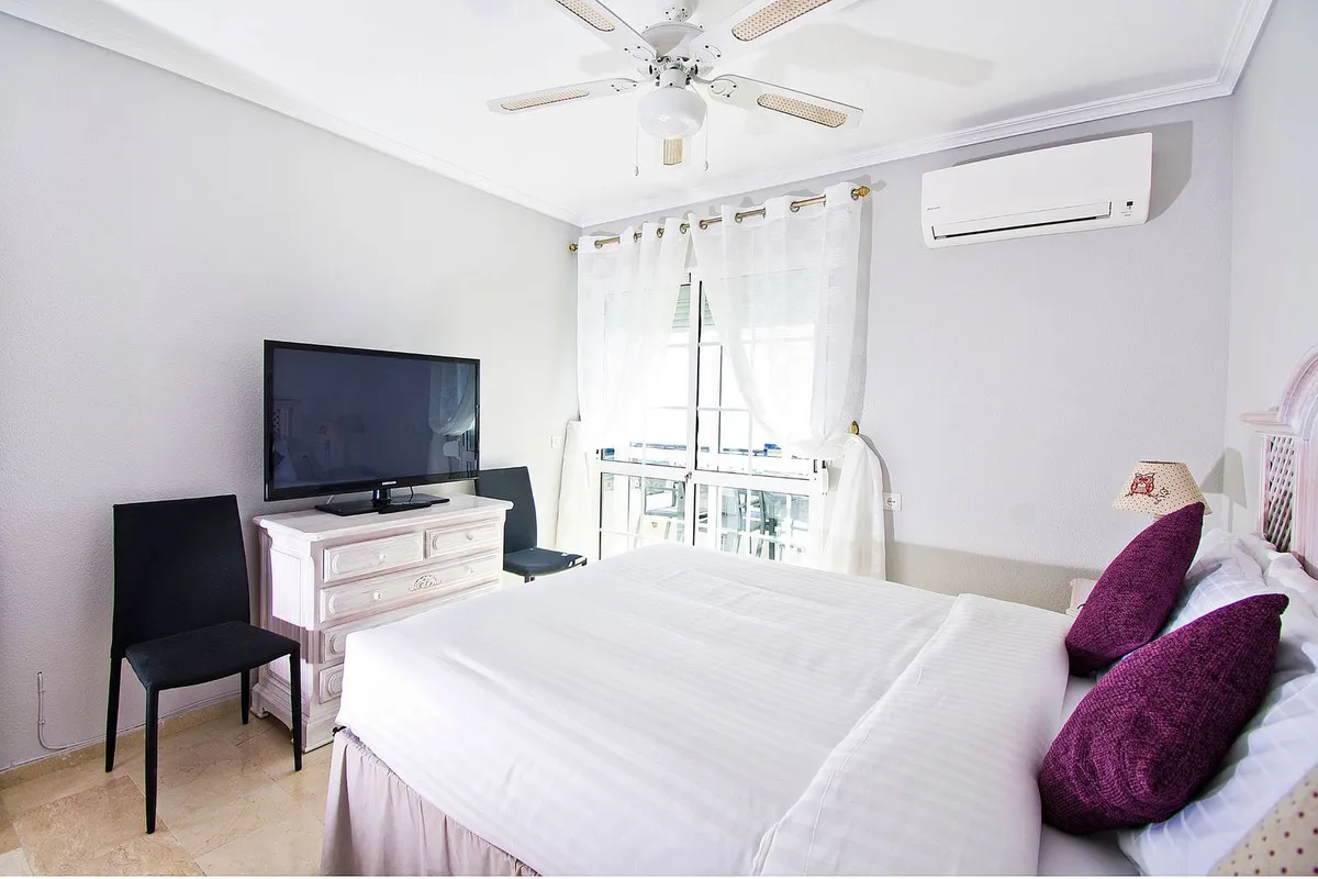 a0e4b670-f85f-47c6-bc6f-df641ba87715