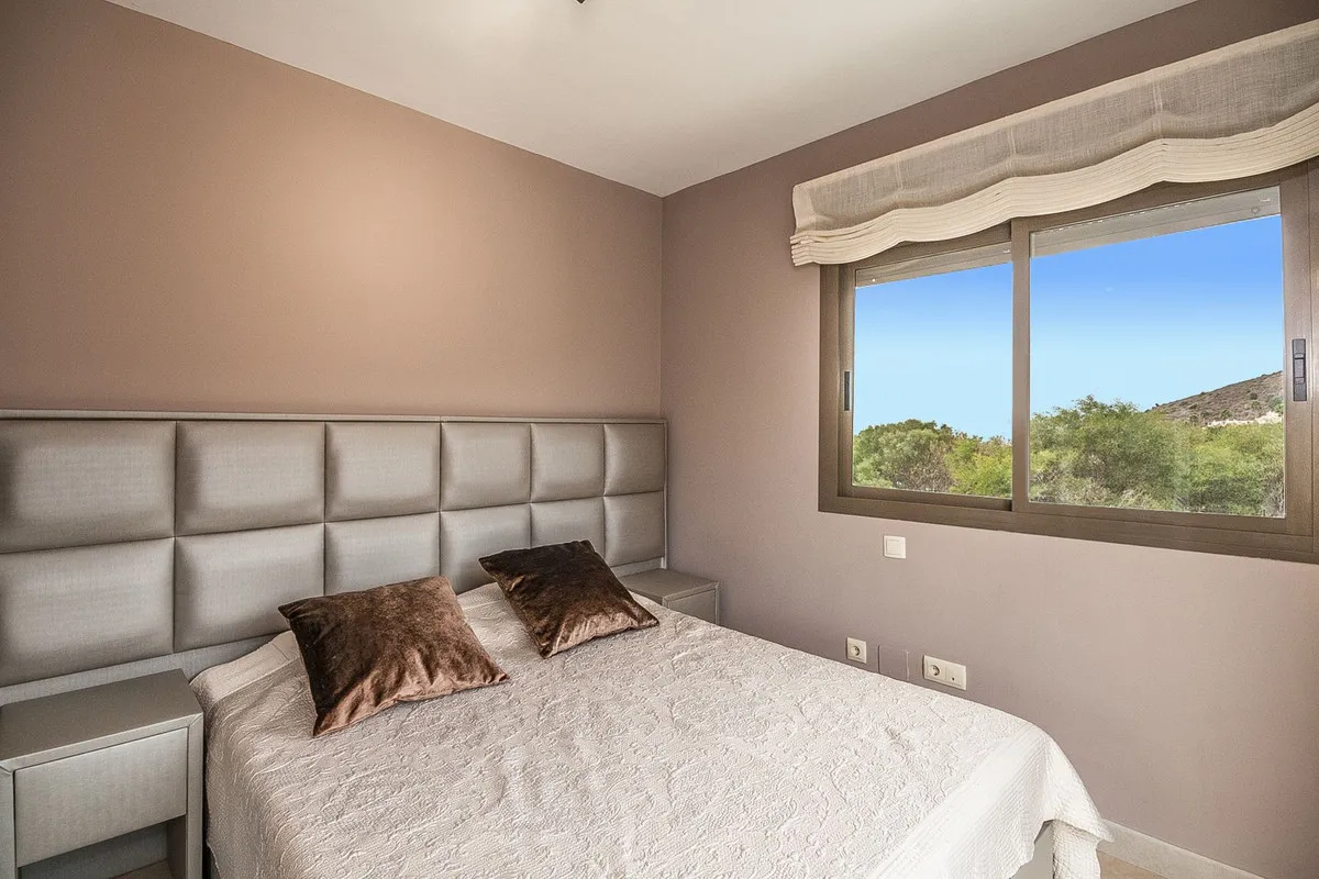 8c2041af-9e91-48ea-abc5-e3ecc4fdd5b1