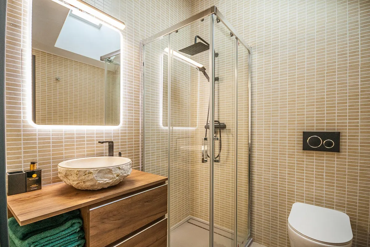 f8287c57-1361-4571-91d9-b3468f86fbe2