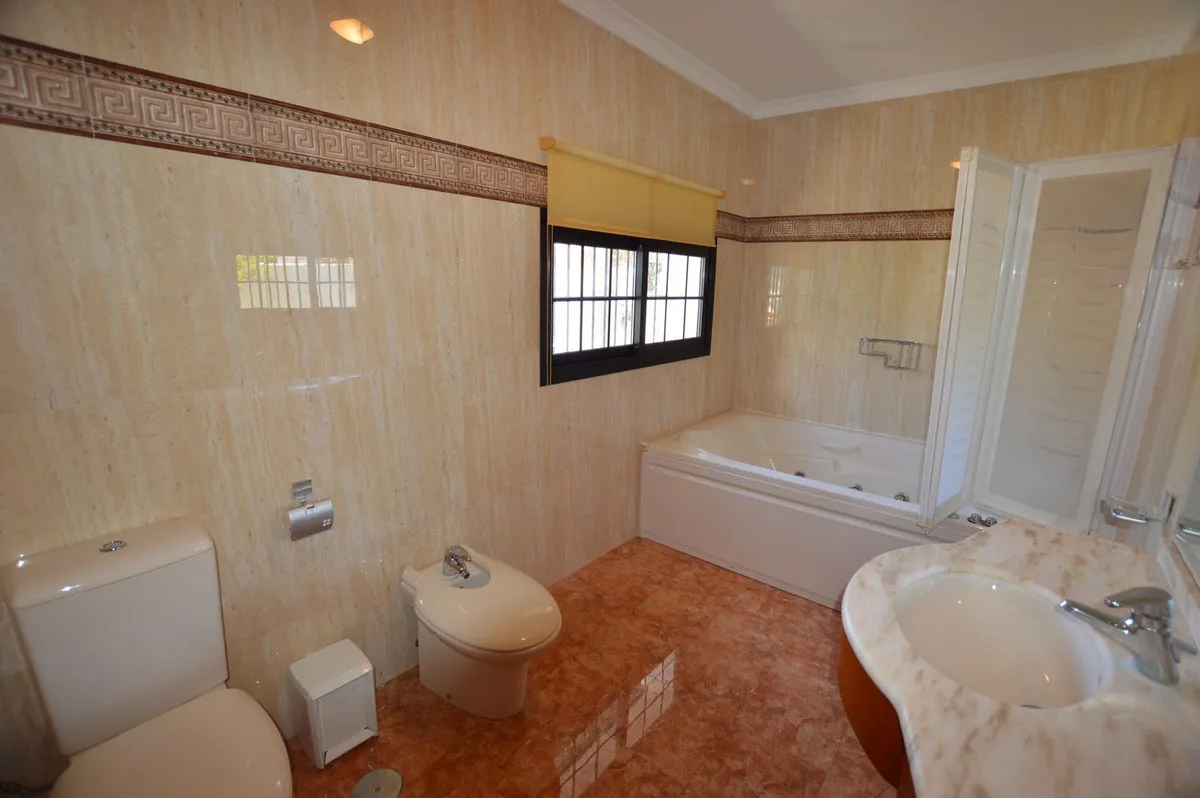 69fe0a4f-16b2-4cee-8272-01946d6d5baf