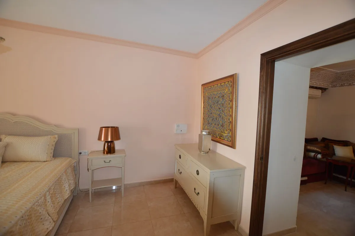 745eb1d2-22c4-4830-a1e1-9f891a4799dc