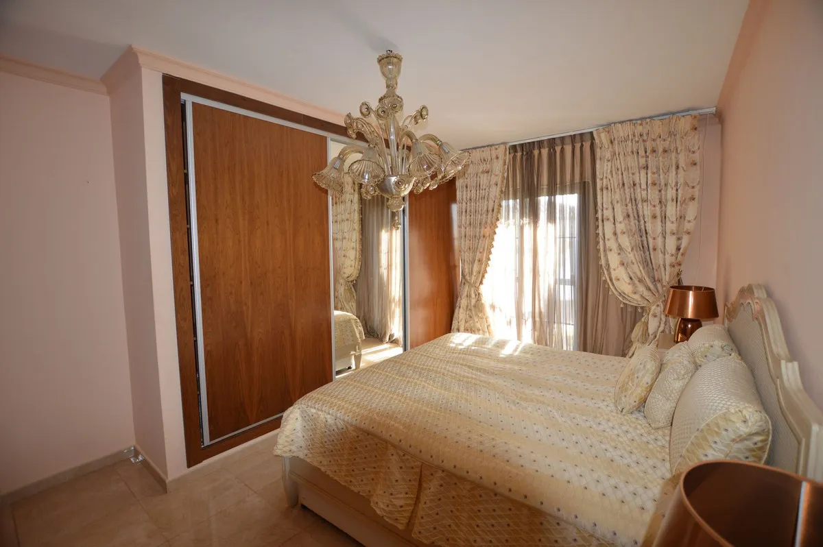 74ea36a0-4ee4-4355-8df4-6aecdcb5ea8f