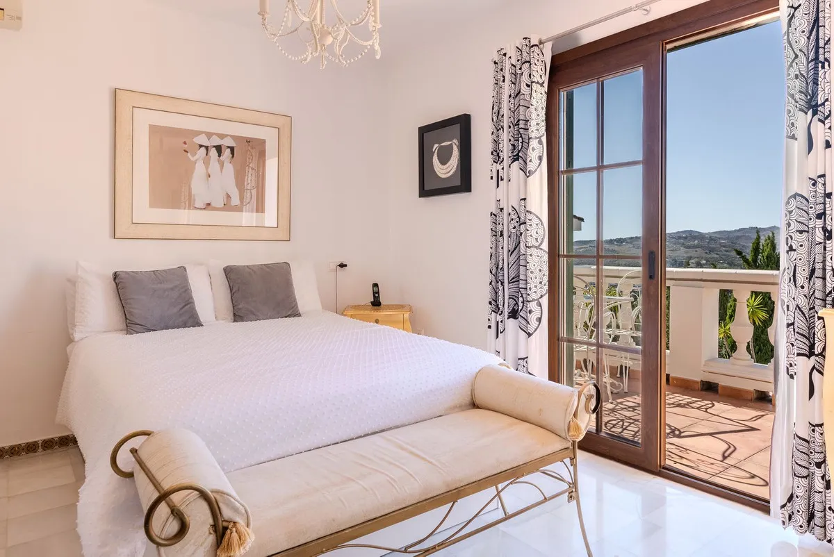 d6ea1f33-e52b-4b4e-9409-89afc089f976