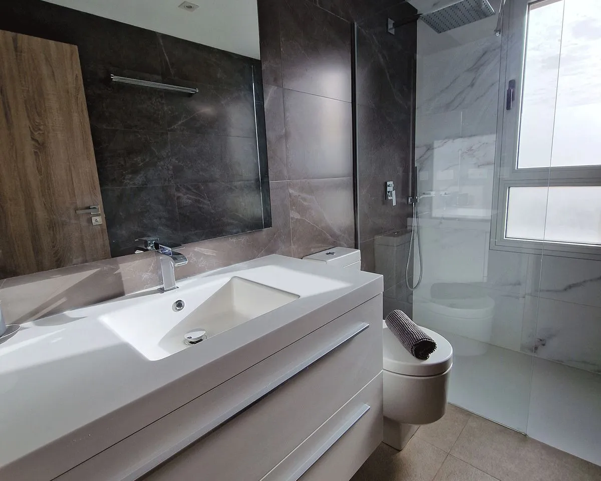 303d09ea-94c3-4f0a-ad19-199190deba8e