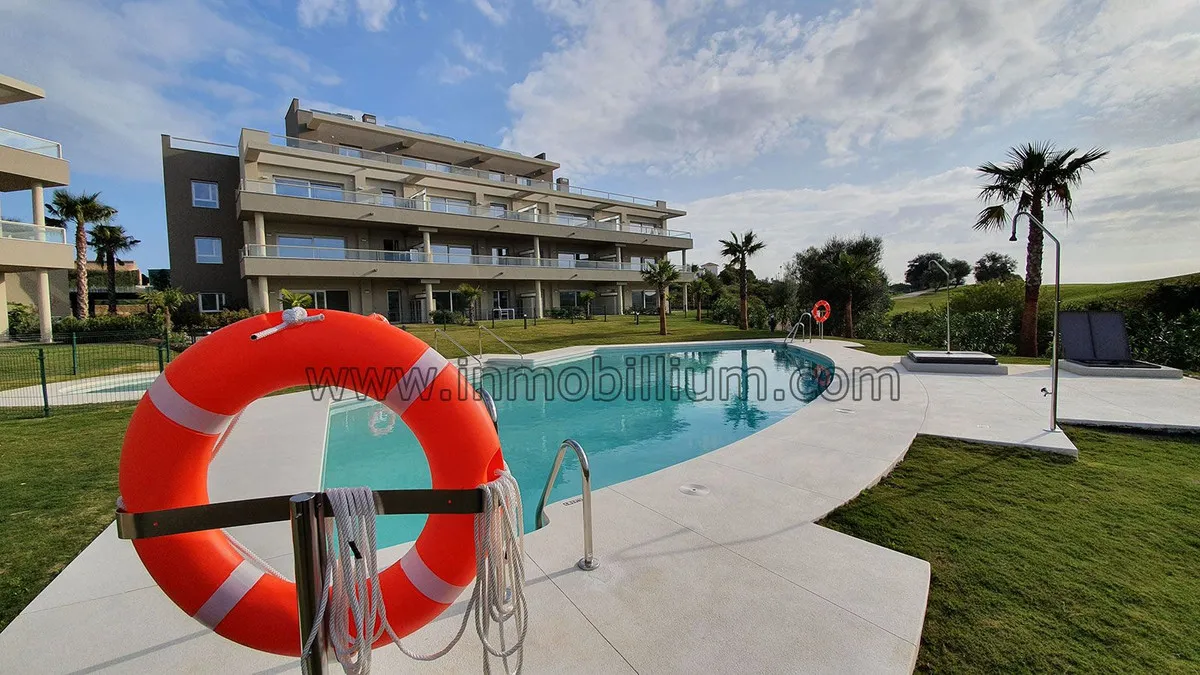 700c7c99-5964-4e61-b45e-f95f3478aa89