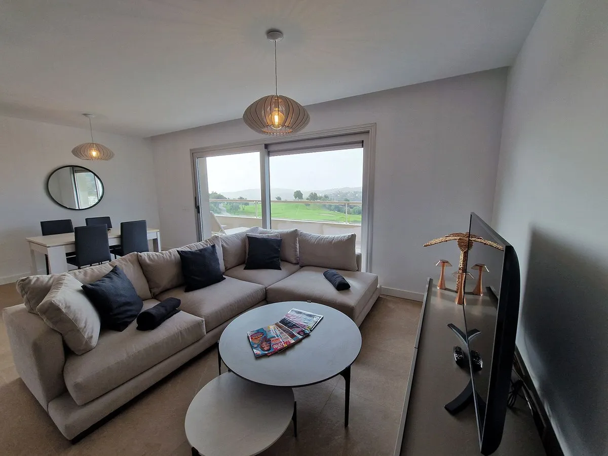 8483f70f-3331-49f1-88e2-f6e76f7b9749