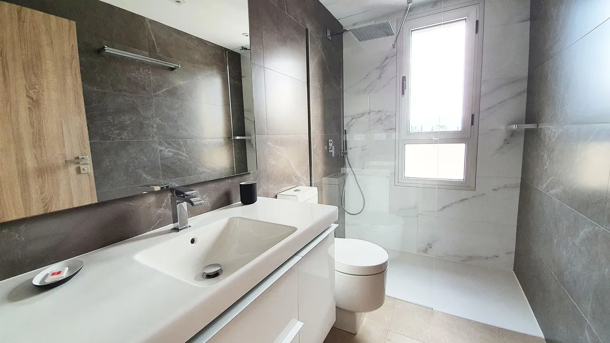 8e3b8436-9bf7-4b3c-b00b-24e693684b94