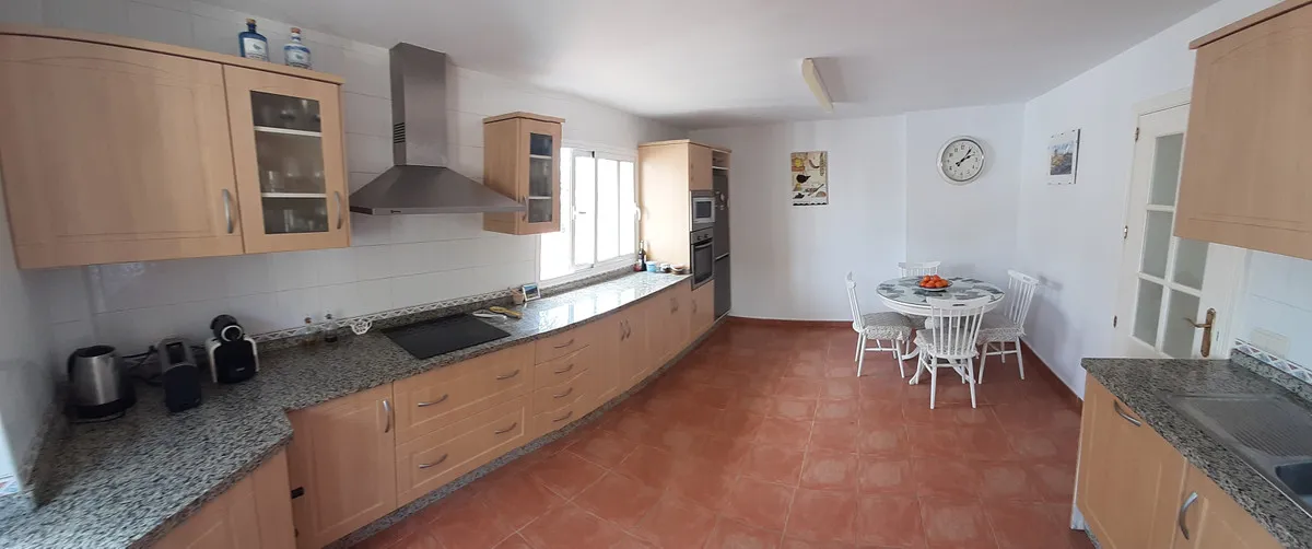 6e0c63a5-063c-4e4a-9fec-b51f1d66bb3d