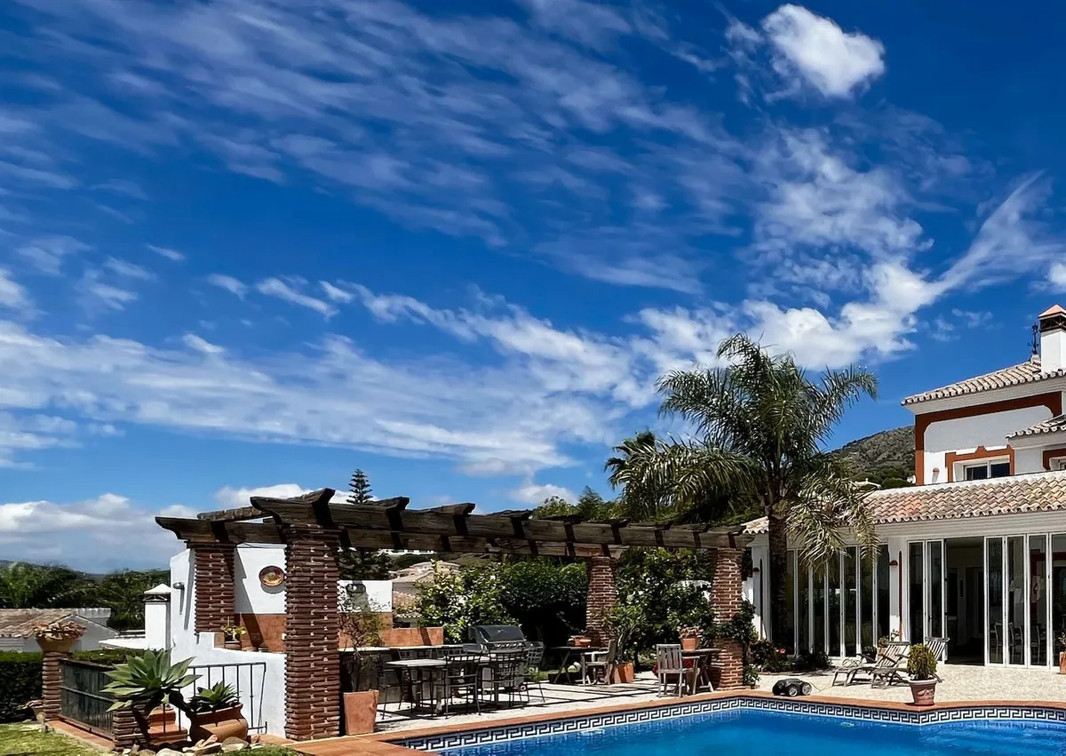 6715b3d6-1312-4dd7-8b8e-2a6e3408b14a