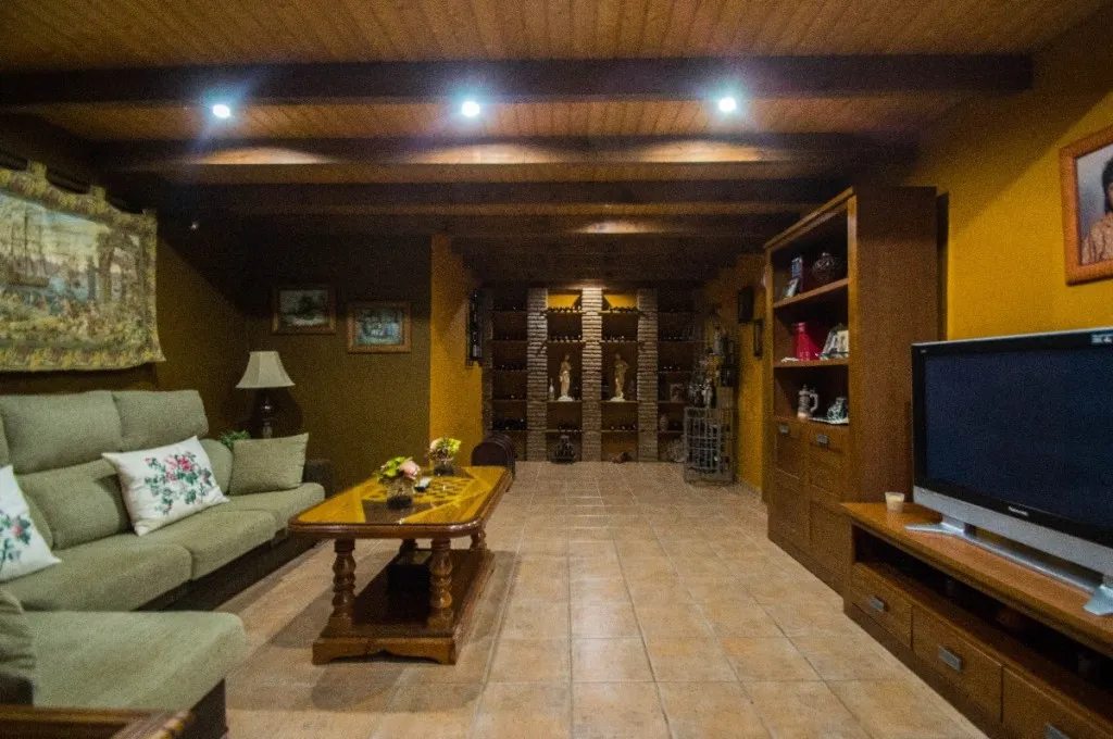 21dc5537-f6f0-463b-b397-9accd6429785