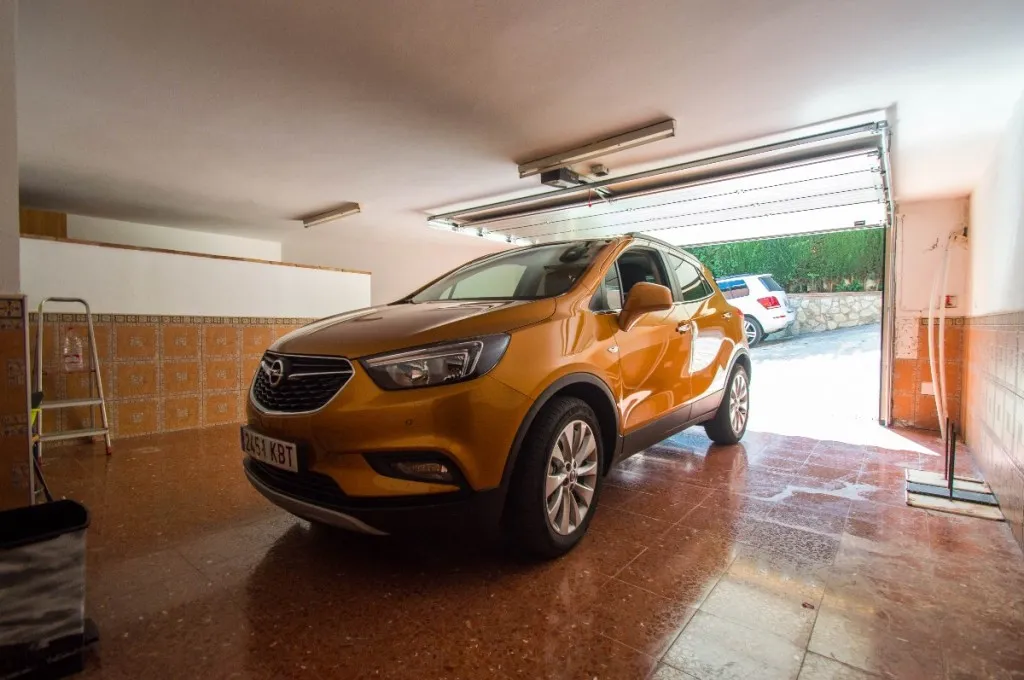 dade01ae-7ba0-4d1b-aaff-7013a2e19c02