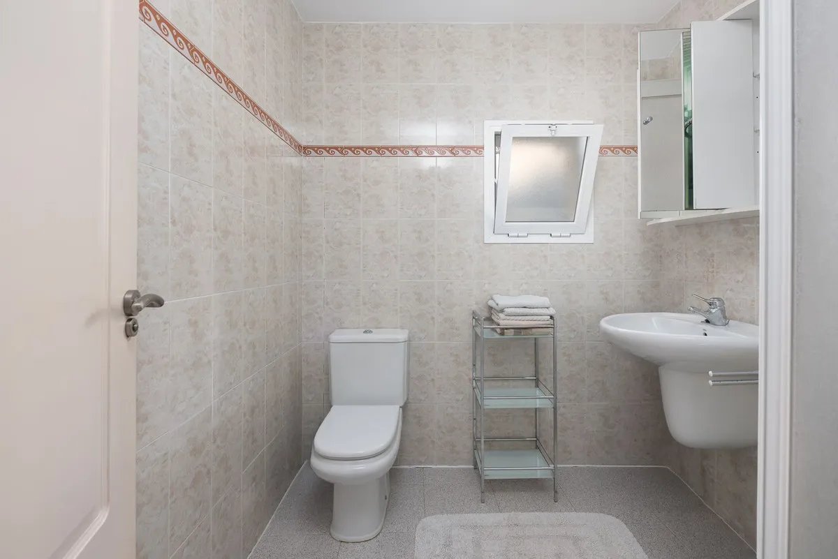 10a86979-74d9-4377-9c90-64cb55e0e2ef